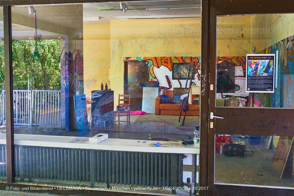 21.03.2017 - Abrissbaustelle Quiddezentrum in Neuperlach